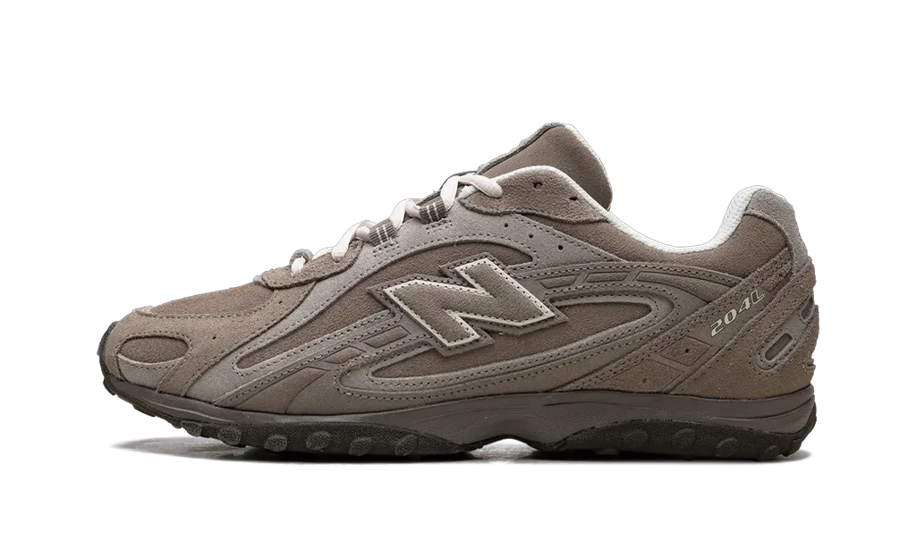 New Balance 204L Mushroom Arid Stone vue de profil, sneakers taupe