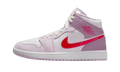 Jordan 1 Mid rose et blanche, swoosh rouge, vue de profil