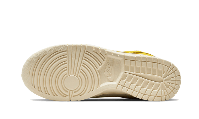 Semelle crème à motif circulaire de la Nike Dunk Low LX Banana